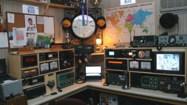2010 - We finally could both operate at same time first of the Multiple operator shacks